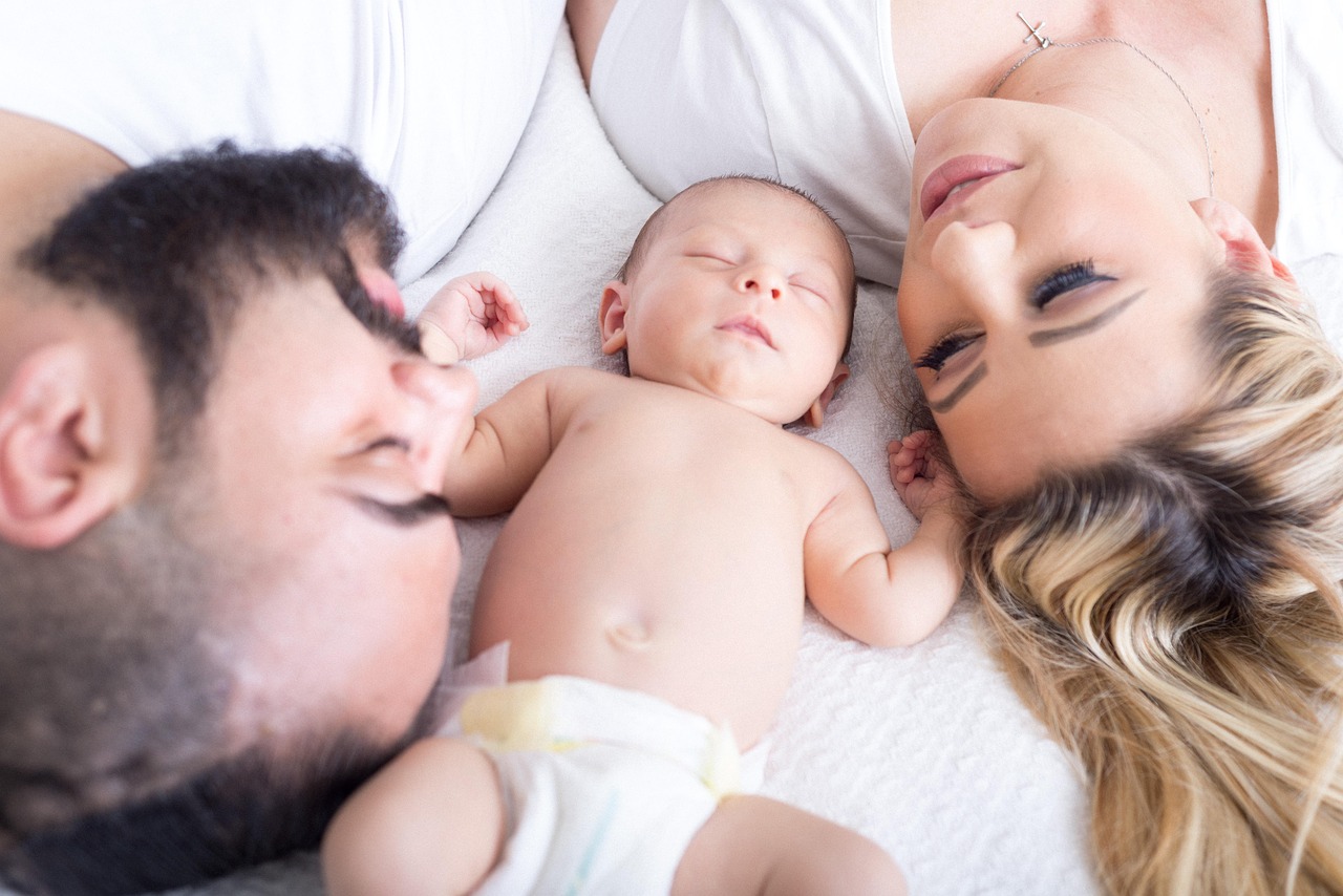 How Technology Can Protect Your Family: The Complete Guide to SOS Apps, Live Location Sharing & Personal Safety in 2026